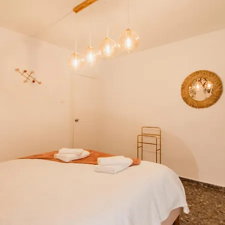 Apartment Tuguest Maria Luisa - Free Parking Granada