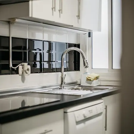 Apartment Tuguest Maria Luisa - Free Parking Granada