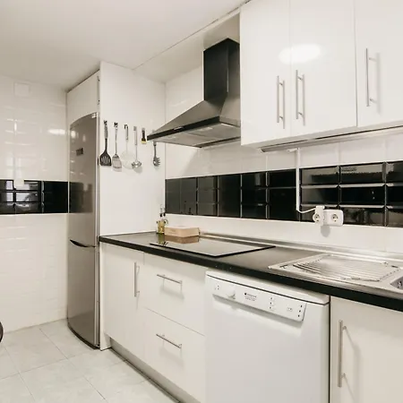 Apartment Tuguest Maria Luisa - Free Parking Granada