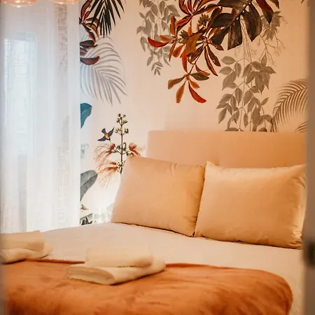 Apartment Tuguest Maria Luisa - Free Parking Granada