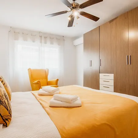 Apartment Tuguest Maria Luisa - Free Parking Granada